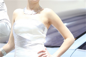 How many left-over women or men are there in Shanghai？